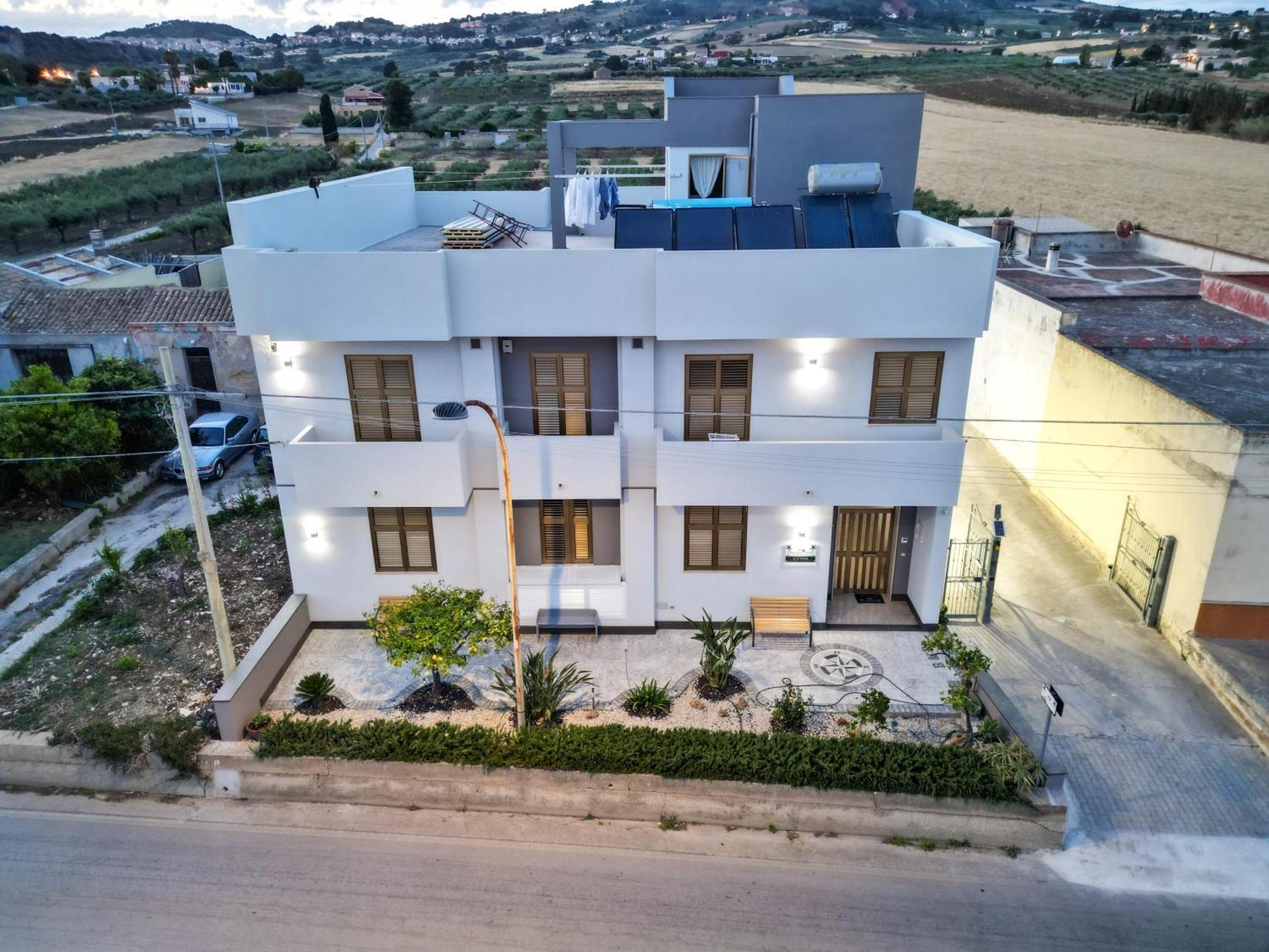 B&B Profumi Di Sicilia Вальдериче Экстерьер фото